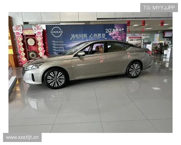 2.0T+CVT，贯穿尾灯+243马力，新天籁颜值杀疯！